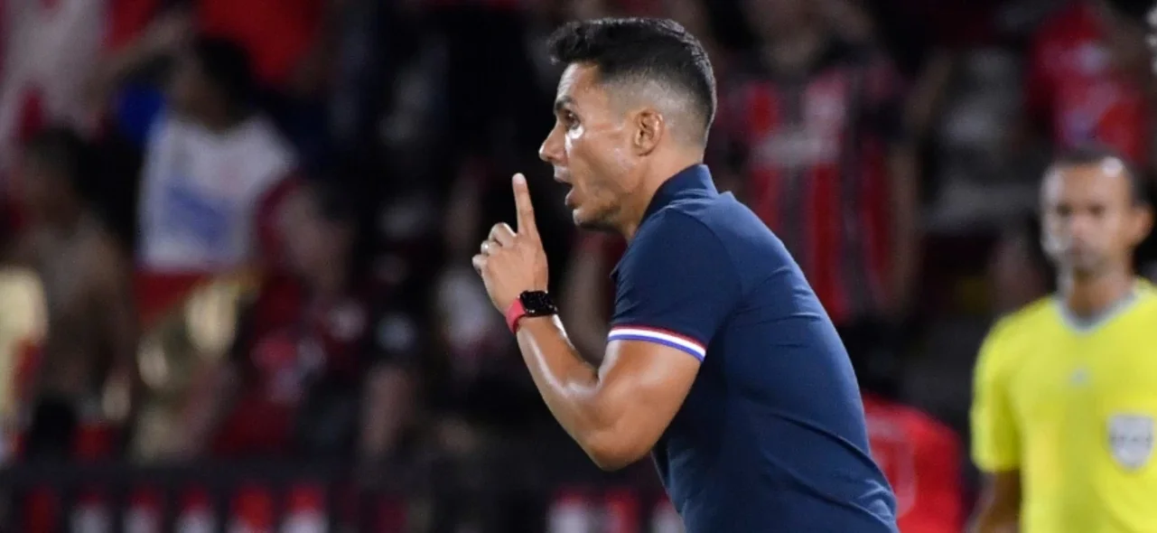 Lucas González - Técnico de América de Cali - VizzorImage / Gabriel Aponte