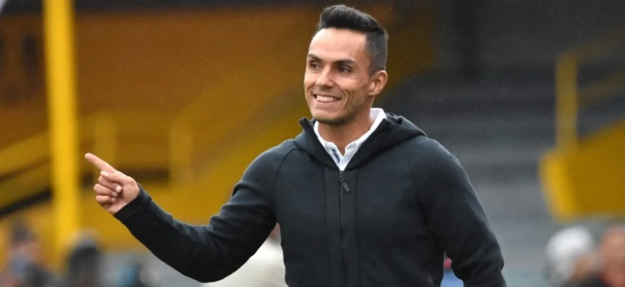 El técnico americano, Lucas González, da sus declaraciones luego de la derrota vs. Medellín - VizzorImage / Felipe Caicedo