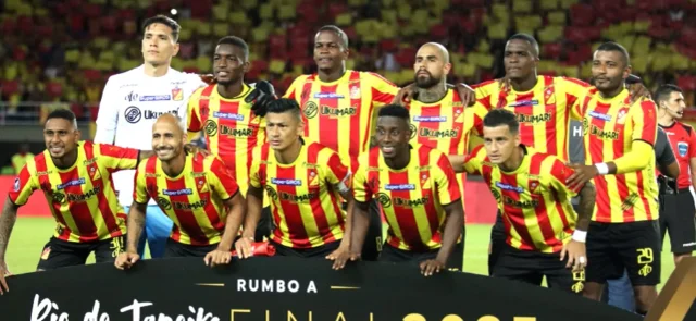 Deportivo Pereira en Copa Libertadores vs. Independiente del Valle - VizzorImage / Pablo Bohorquez