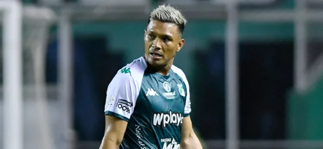 Teófilo Gutiérrez reniega su expulsión ante Millonarios - VizzorImage / Gabriel Aponte