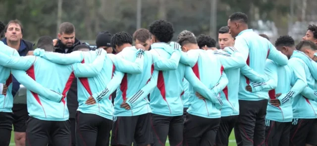 Colombia en entrenamiento previo al duelo ante Chile - Foto: FCF