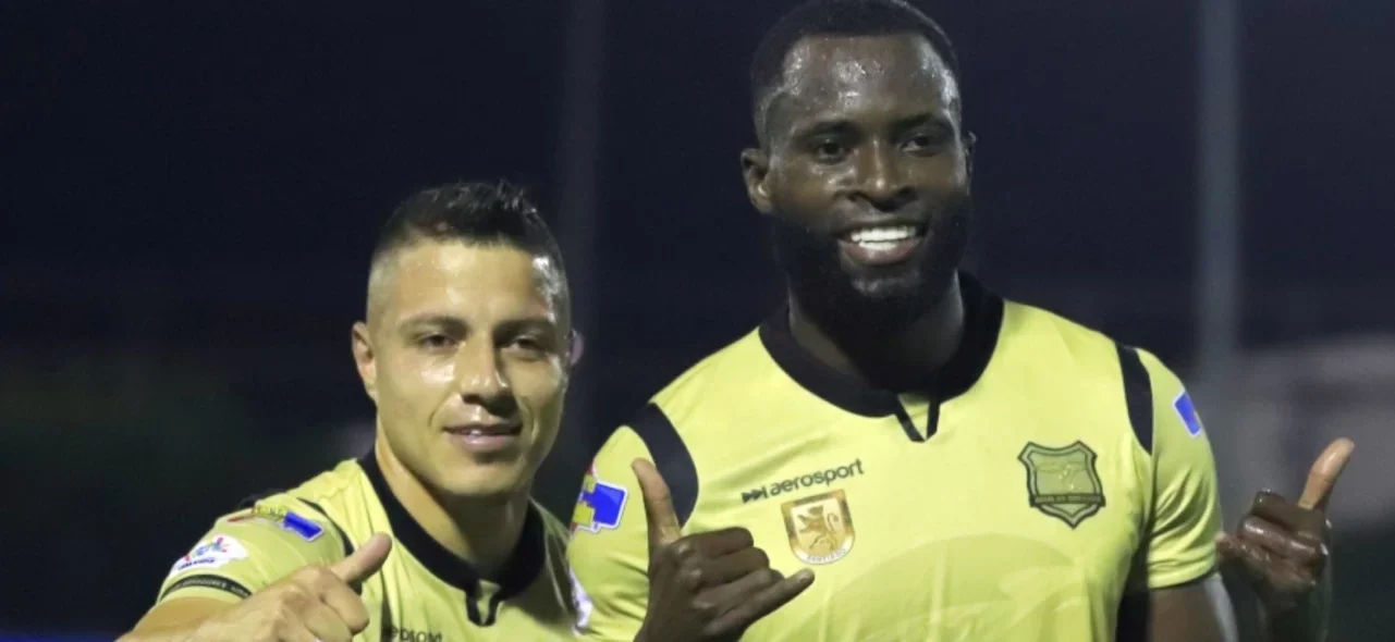 Águilas Doradas - Foto: VizzorImage