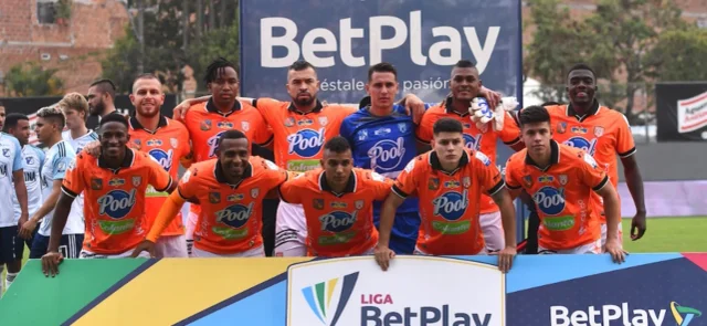Envigado anunció a su nuevo director técnico. / Foto: Vizzorimage.