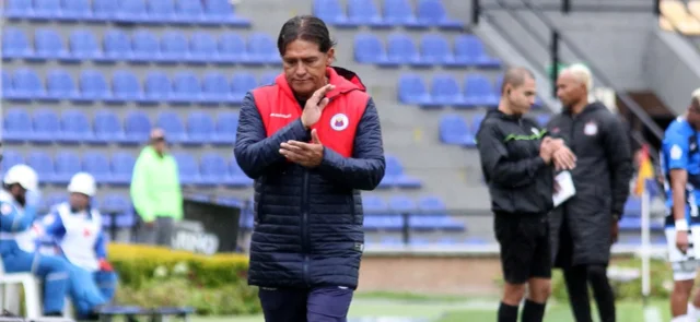 Flabio Torres fue víctima de hurto en medio de juego Pereira vs. Pasto. / Foto: Vizzorimage.