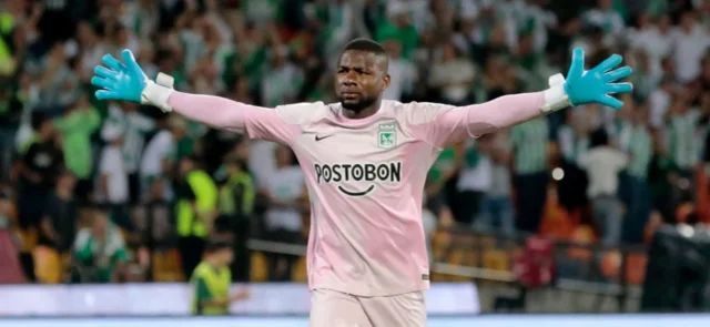 Harlen Castillo - Foto - VizzorImage - Donaldo Zuluaga