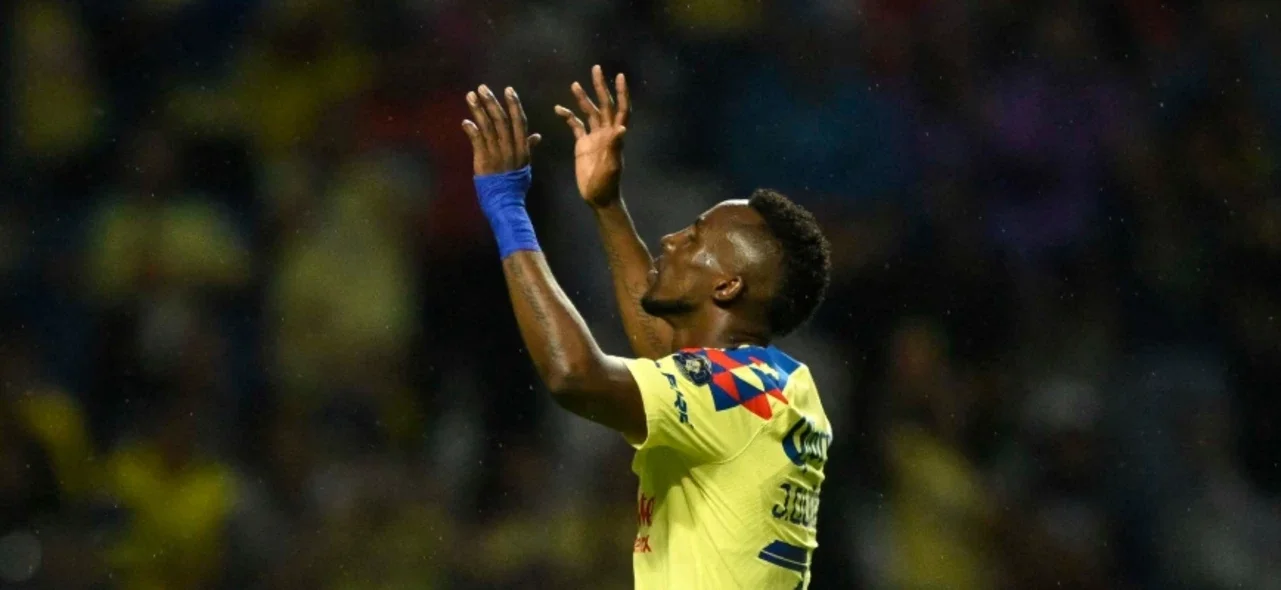 Julián Quiñones. Foto: AFP