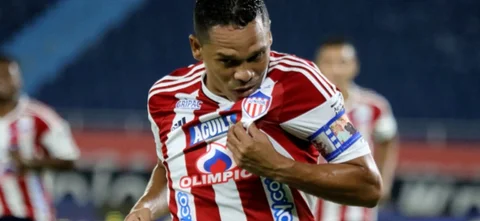 Carlos Bacca abrió el marcador al minuto 9' desde el punto penal - VizzorImage / Jairo Cassiani