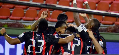 Pereira derrotó a Tolima. Foto: VizzorImage / Juan Torres