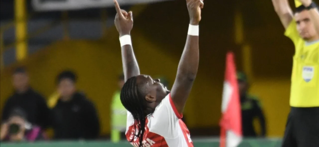 El vallecaucano fue elegido como la figura del partido - VizzorImage / Luis Ramirez