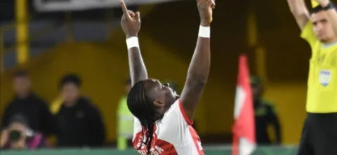 El vallecaucano fue elegido como la figura del partido - VizzorImage / Luis Ramirez