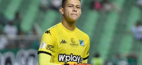 Alejandro Rodríguez - Arquero de Deportivo Cali - VizzorImage / Gabriel Aponte