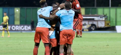 Vibrante victoria de América ante Alianza | Foto: VizzorImage / Jose David Martinez