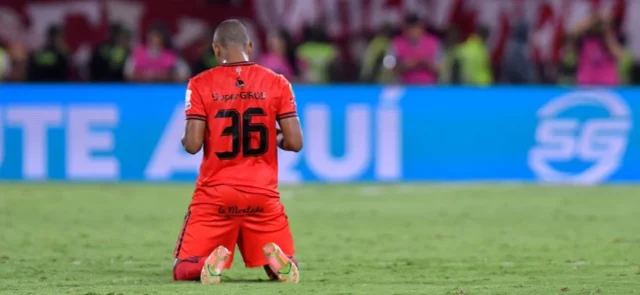 Un nuevo problema para América | Foto: VizzorImage / Gabriel Aponte