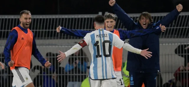 El recibimiento a Argentina que no gustó en Bolivia en Eliminatorias. / Foto: AFP.