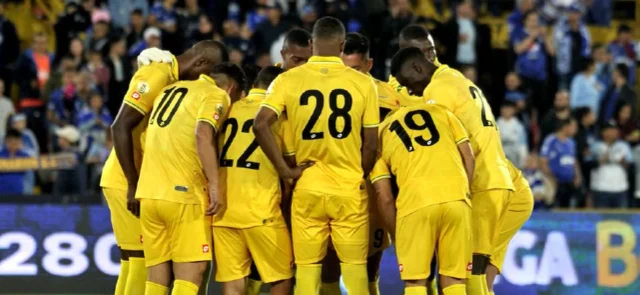 Presidente de Bucaramanga desmintió nuevo técnico | Foto: VizzorImage / Luis Ramirez