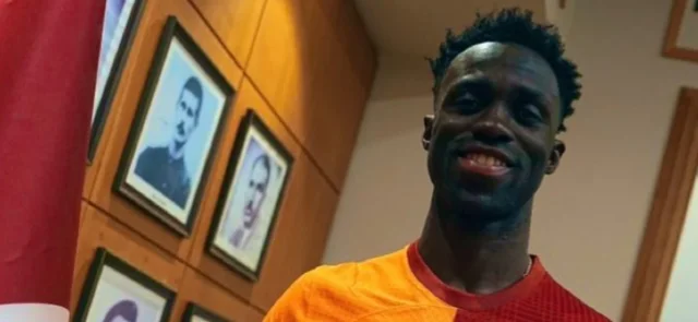 Davinson Sánchez - Defensa de Galatasaray - AFP