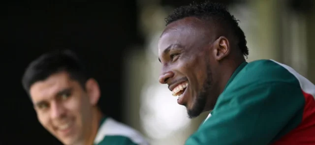 Julián Quiñónes - Delantero de Club América - Twitter: @miseleccionmx