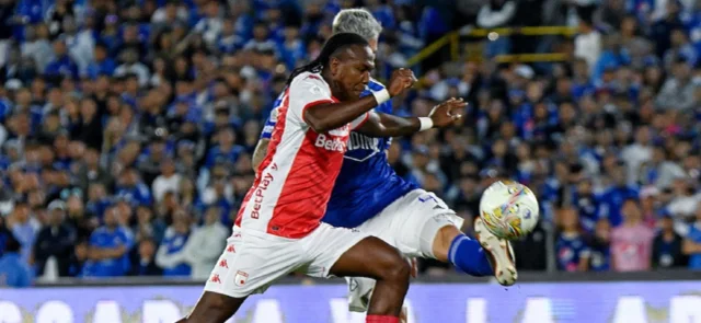 Millonarios y Santa Fe, de rivales a amigos en la cancha | Foto: VizzorImage / Samuel Norato