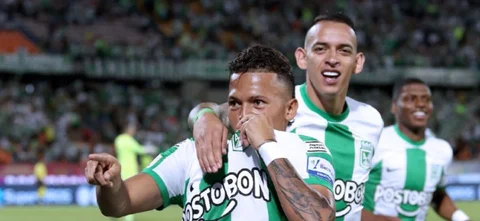 Nacional se bailó a Santa Fe | Foto: VizzorImage / Paulina Betancur