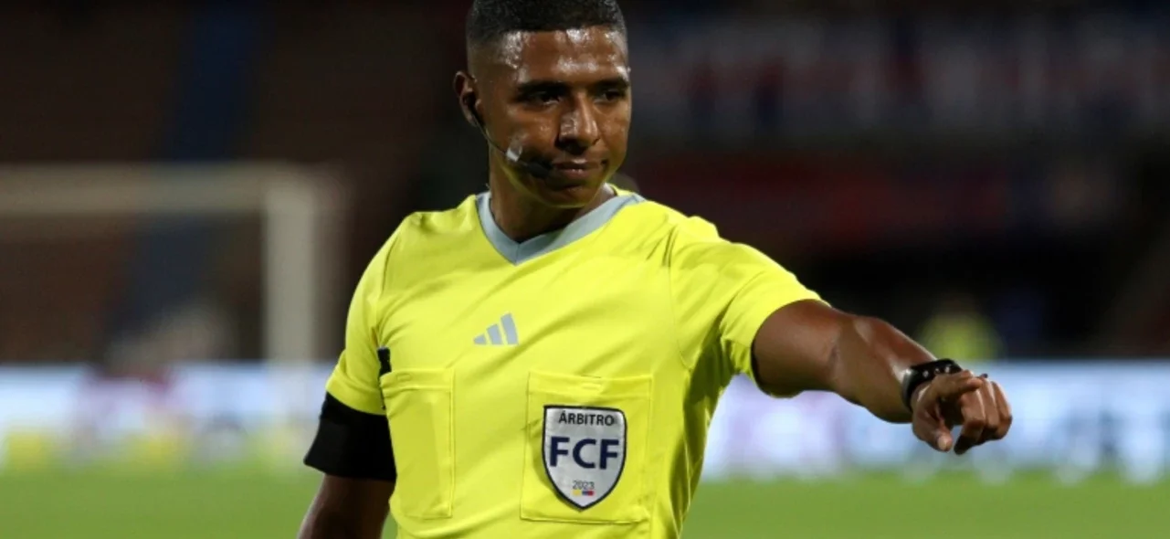 Luis Delgado - Árbitro colombiano - VizzorImage / Paulina Betancur