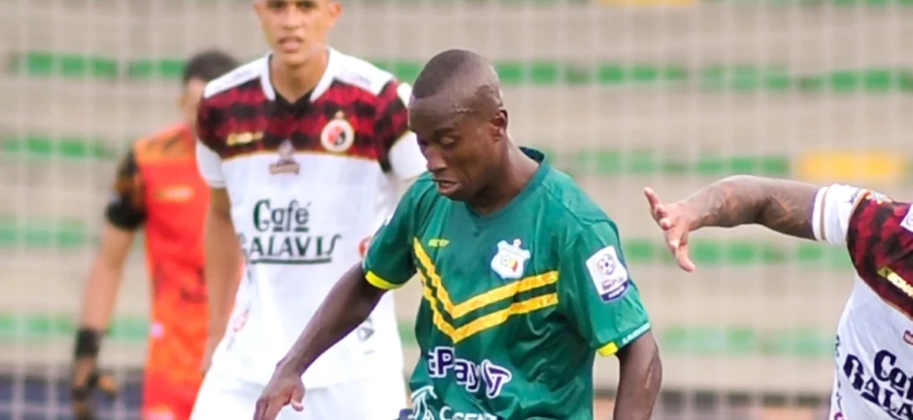 Jonathan Perlaza - Defensor de Deportes Quindío - VizzorImage / Ricardo Vejarano