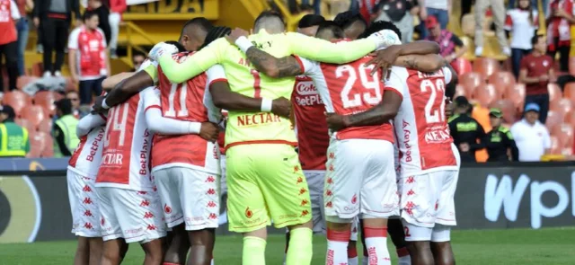 Santa Fe quiere mantener El Campín como su fortín | Foto: VizzorImage / Luis Ramirez