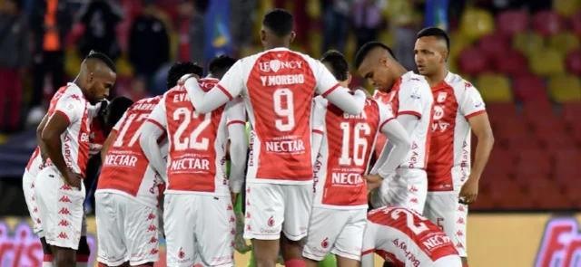 Un ‘león’ que no se habitúa fuera de Bogotá busca el triunfo ante Cali | Foto: VizzorImage / Luis Ramirez