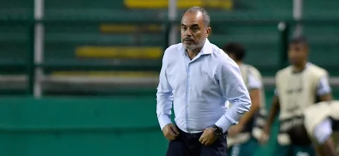 Jaime de la Pava técnico de Deportivo Cali - VizzorImage / Gabriel Aponte