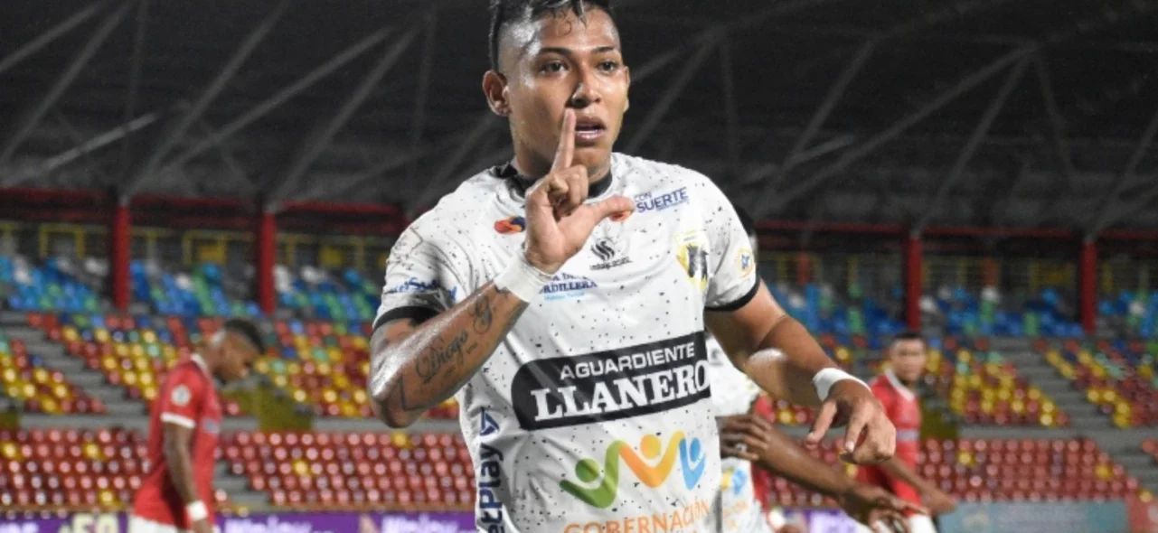 Llaneros ganó y sueña con el ascenso - VizzorImage /David Murillo