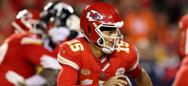 Patrick Mahomes y Travis Kelce le dieron la victoria Los Chiefs - AFP
