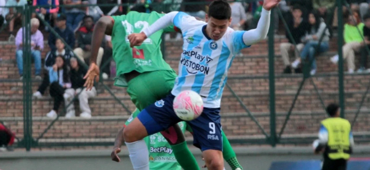 Triunfo de Real Santander sobre Real Soacha -VizzorImage / Yulieth Rincon