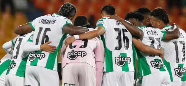 Plantilla titular de Atlético Nacional en el partido ante Alianza Petrolera - VizzorImage / Jaime Jaramillo