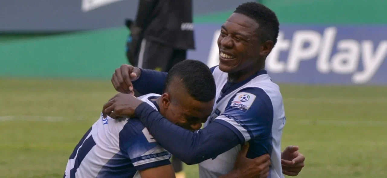 Breiner Barbosa celebra el segundo gol de Atlético FC - VizzorImage / Gabriel Aponte