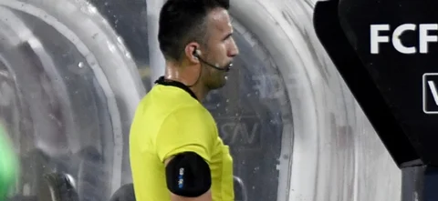 Carlos Betancur - Árbitro colombiano - VizzorImage / Luis Ramirez