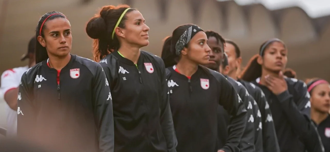 Plantel titular de Santa Fe Femenino en el debut por Libertadores ante Olimpia - VizzorImage / Leonardo Castañeda