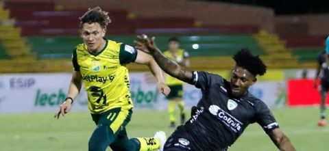 Equidad salvó un punto ante Huila | Foto: VizzorImage / Sergio Reyes