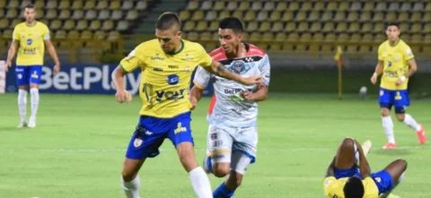 Triunfo de Fortaleza 1-2 - VizzorImage / Javier Garcia