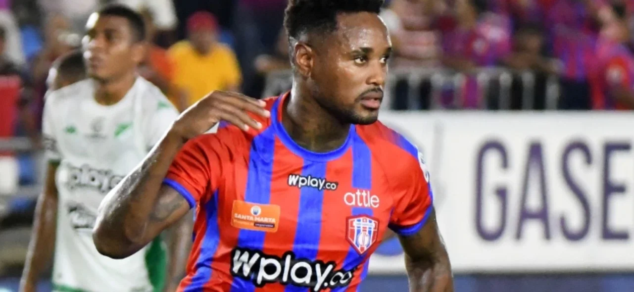 Gustavo Torres - Delantero de Unión Magdalena - VizzorImage / Miguel Vermiere