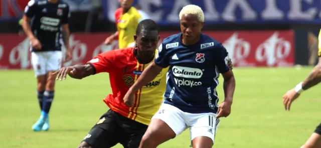 Medellín se mide contra Pereira en la fecha 18. / Foto: Vizzorimage.