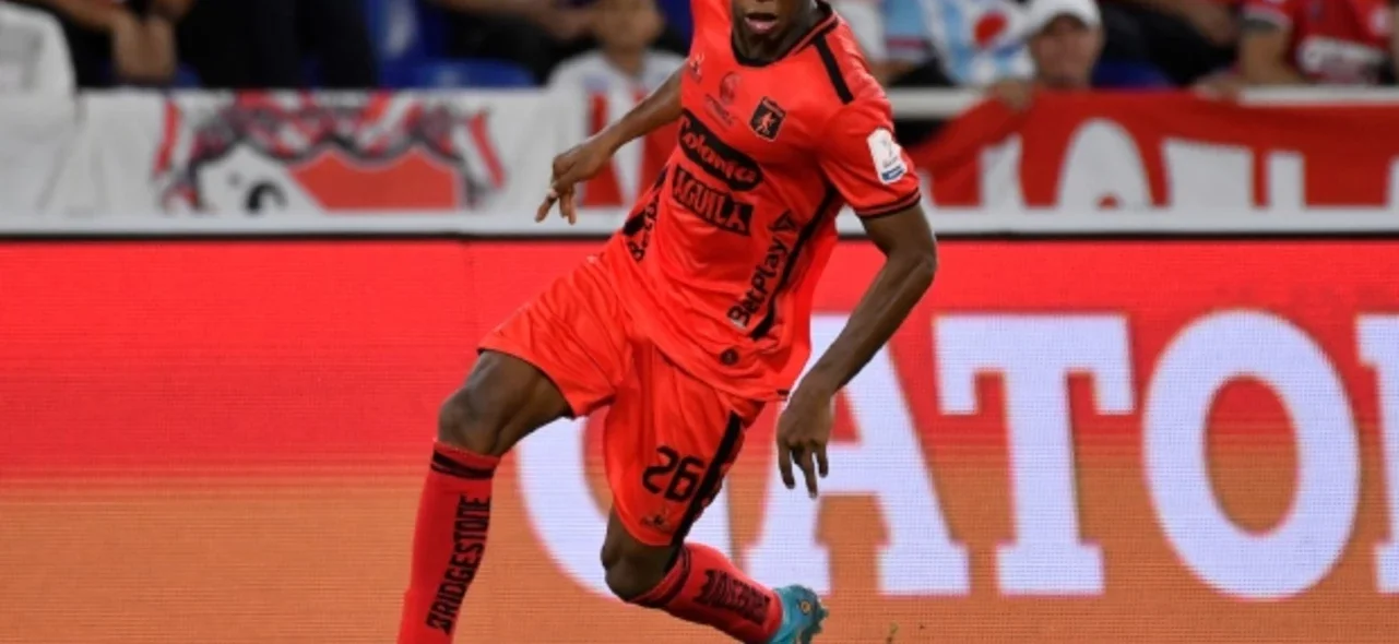 América por poco abre el marcador en el Pascual. / Foto: Vizzorimage.