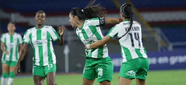 Nacional celebra su triunfo ante Caracas de Venezuela - VizzorImage / Luisa Lesmes