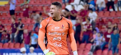 Neto Volpi, figurón en clasificación de Tolima | Foto: VizzorImage / Joan Orjuela