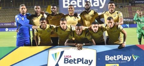 Águilas estuvo a punto de abrir el marcador. / Foto: Vizzorimage.