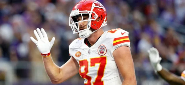 Estrella de la NFL se roba las miradas con Taylor Swift en Nueva York. / Foto: AFP.