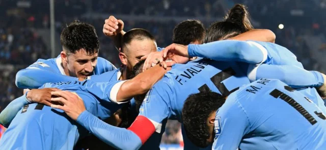 Uruguay y una estrategia para ganarle a Colombia / AFP