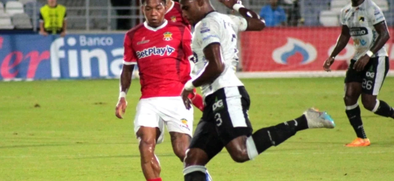 Llaneros remató 0 veces a portería - VizzorImage / Jesus Rico