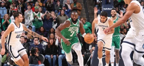 Los Celtics sellaron su clasificación en la copa de la NBA -AFP