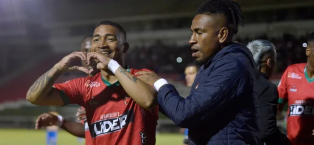 Patriotas - Foto: VizzorImage/ Macgiver Baron