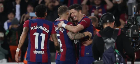 Barcelona sufrió, pero le remontó a Alavés / AFP