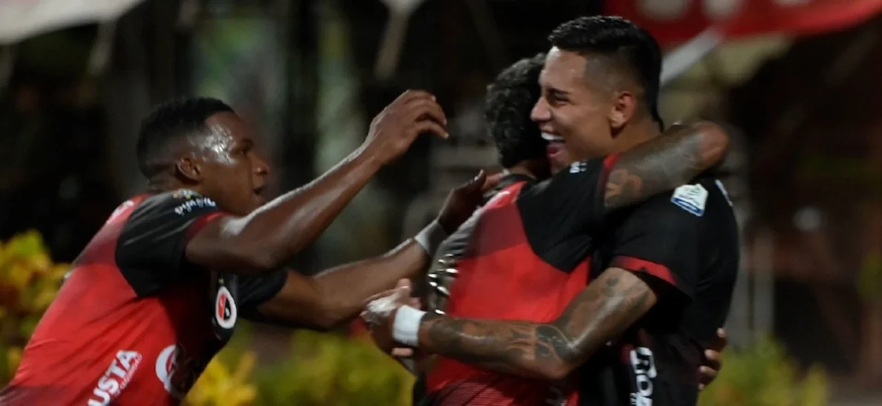 Cúcuta ganó por la mínima diferencia a Fortaleza. / Foto: Vizzorimage.